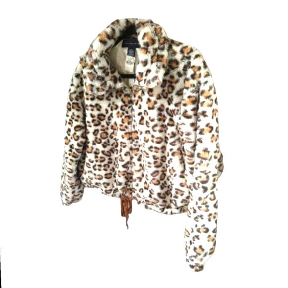 Pink Victoria Secret Faux- Fur Leopard Print Cropped Jacket - Picture 5 of 12